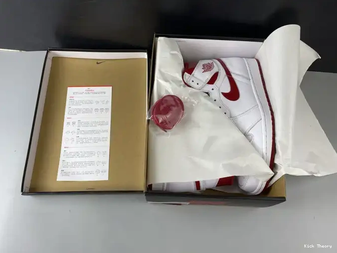 Kicktheory (2017) Metallic Air 1 Jordan Retro Red 555088-103 0523